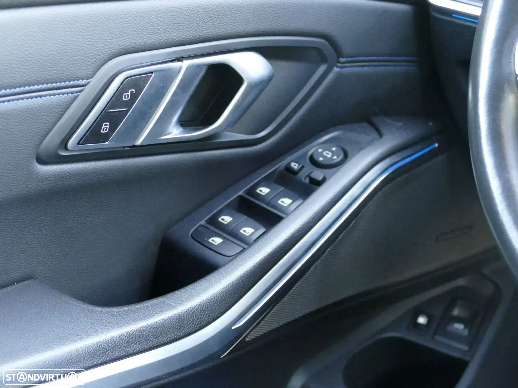 BMW 330 e Touring Pack M Auto - 33