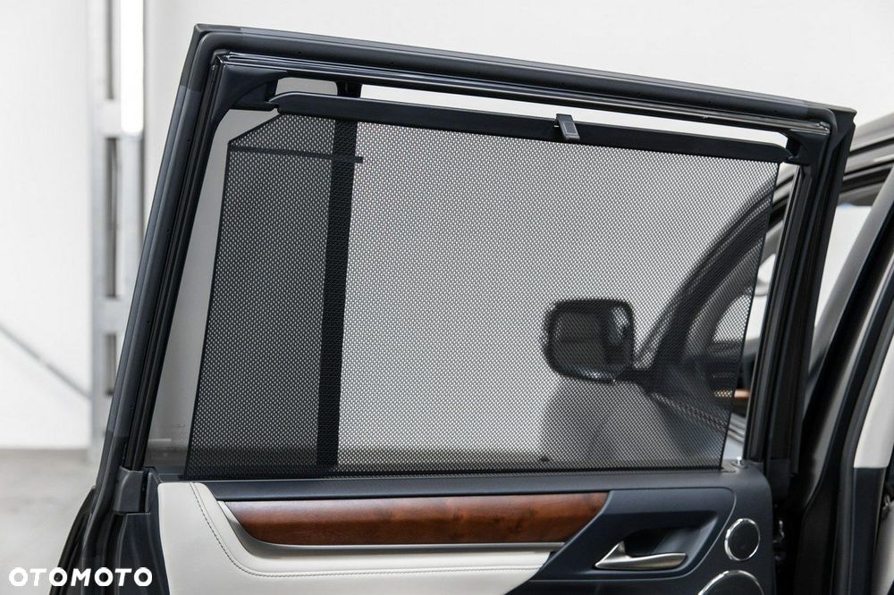 Lexus LX 570 Omotenashi - 36