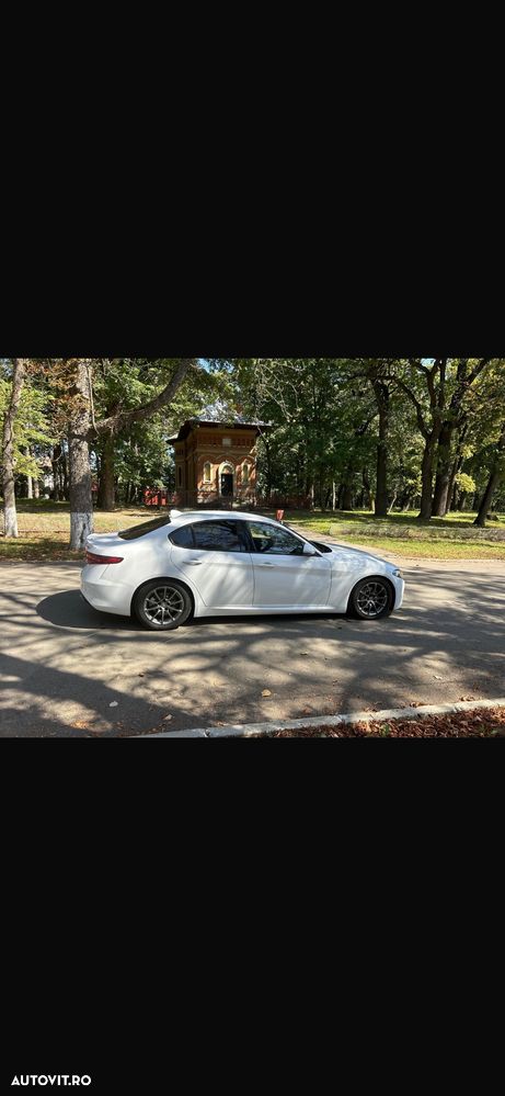 Alfa Romeo Giulia - 4