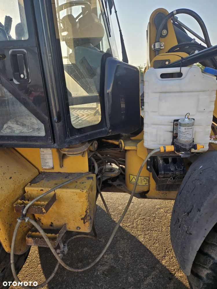 Caterpillar 906 - 6
