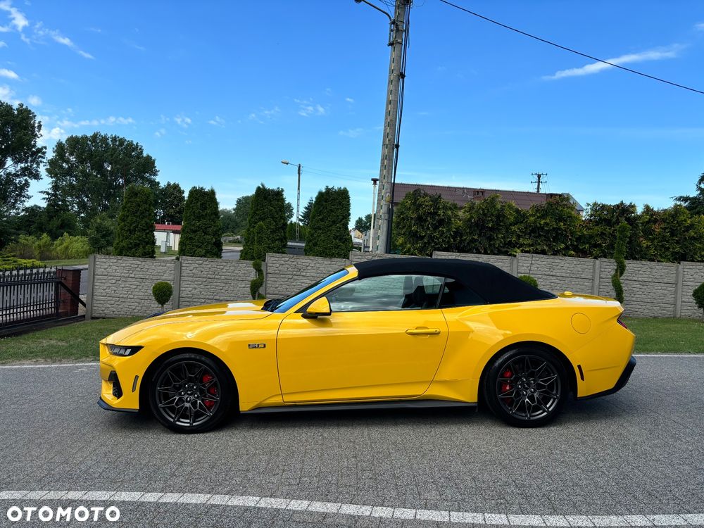 Ford Mustang - 23