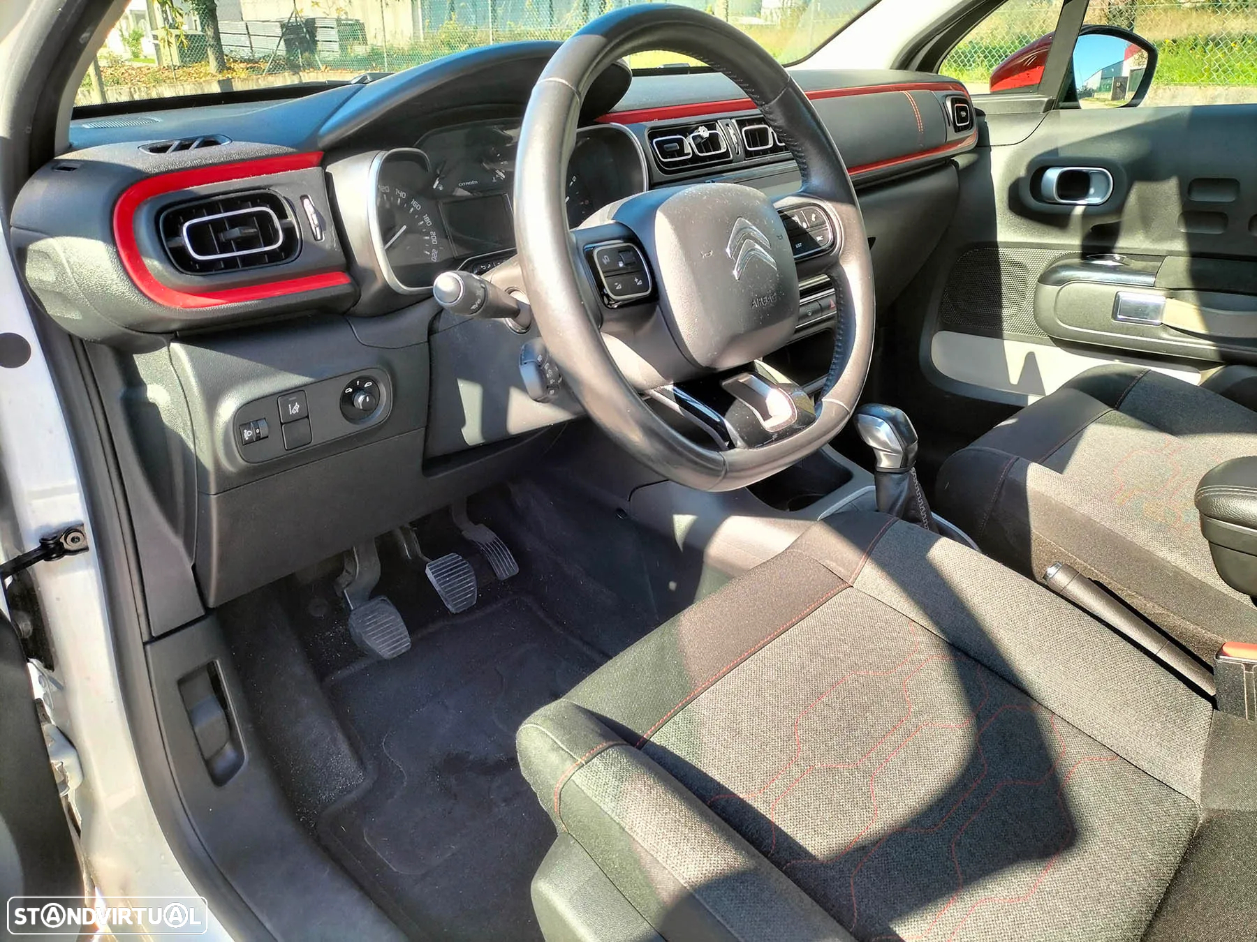 Citroën C3 1.2 PureTech Shine - 7