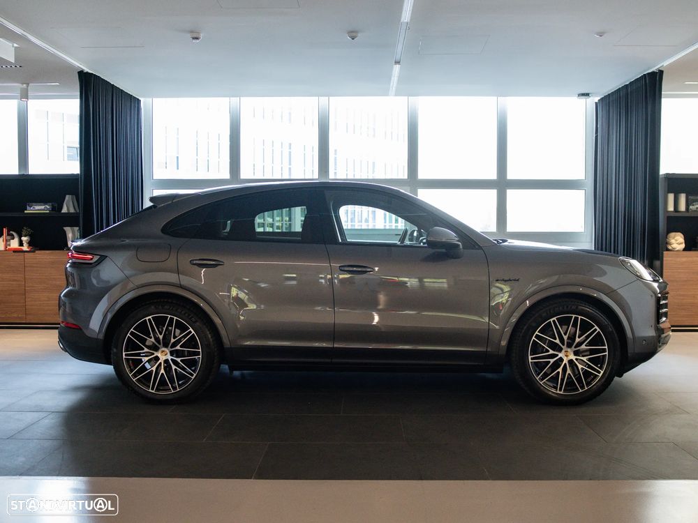 Porsche Cayenne Coupé E-Hybrid - 9