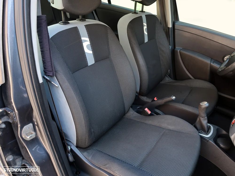 Renault Clio 1.5 dCi Rip Curl II - 16