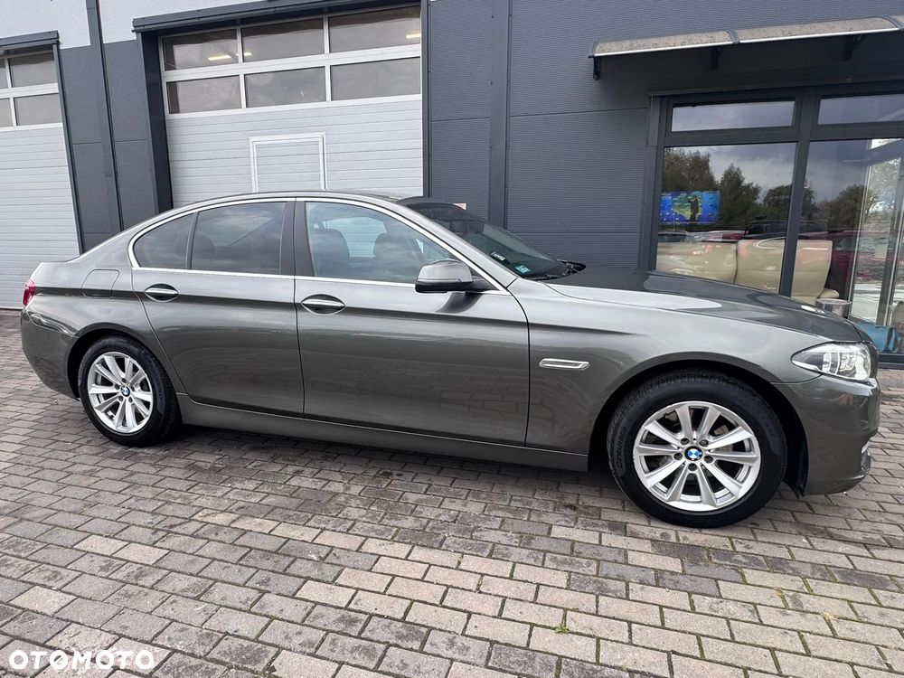 BMW Seria 5 520d xDrive Luxury Line - 27