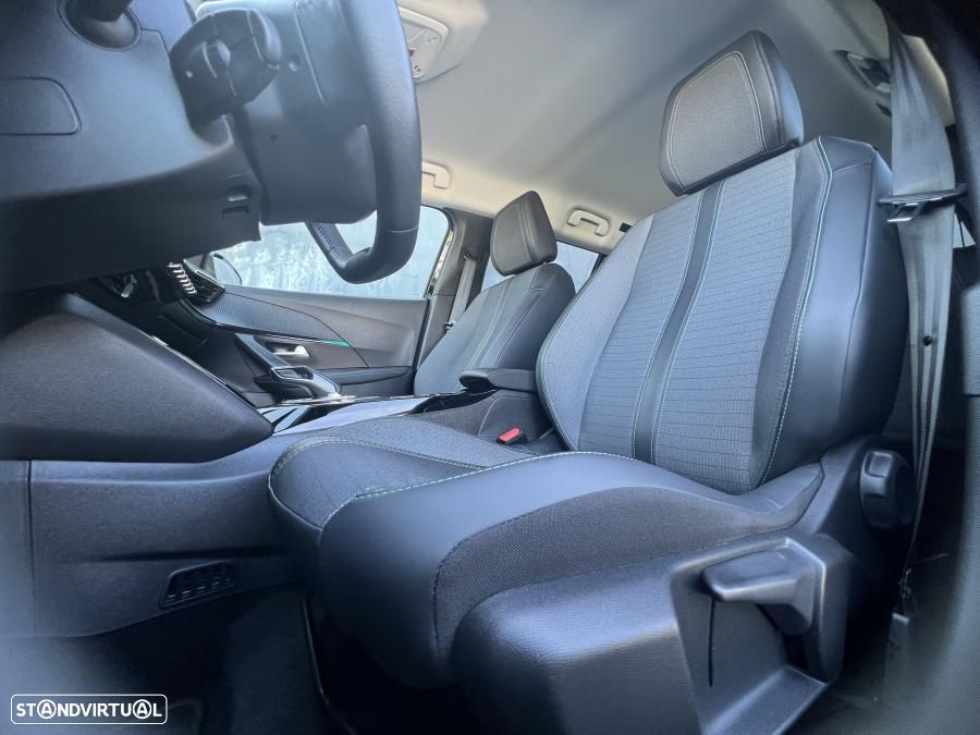 Peugeot e-2008 50 kWh Allure Pack - 19