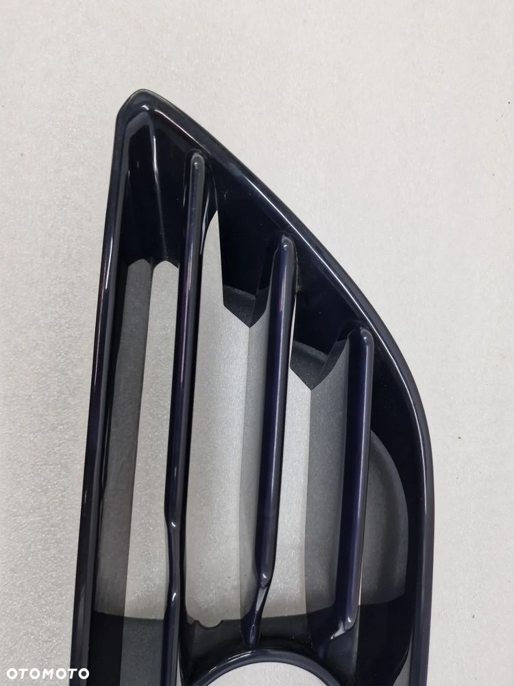 BMW F45 / F46 13- PRAWA KRATKA BOCZNA ZDERZAKA PRZEDNIEGO PRZÓD , NR 51117347232 / 7347232 , NR AUKCJI F/10 - 2