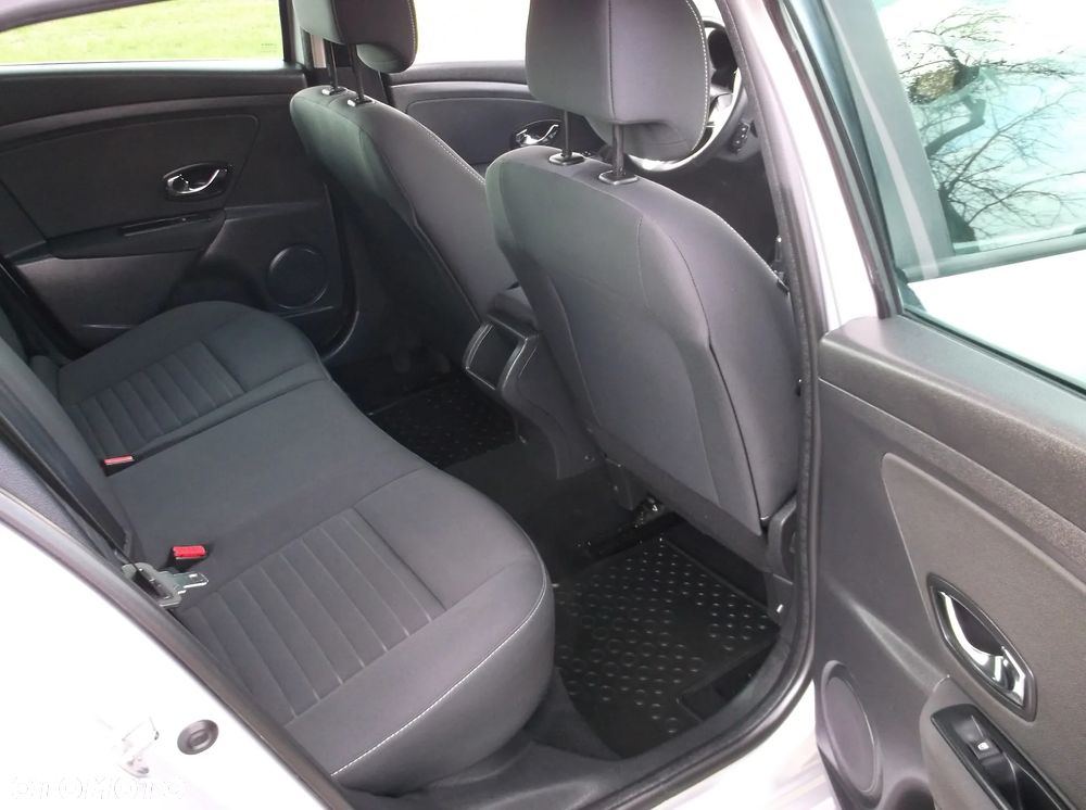 Renault Megane ENERGY dCi 110 EDC LIMITED - 9