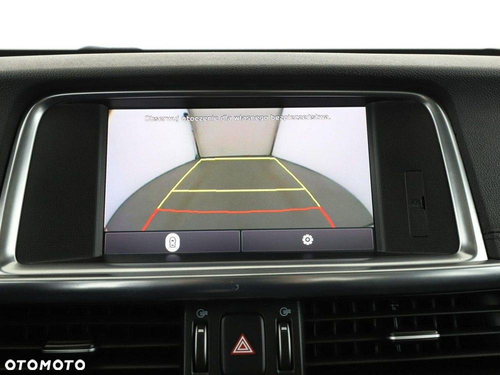 Kia Optima Plug-in Hybrid - 24