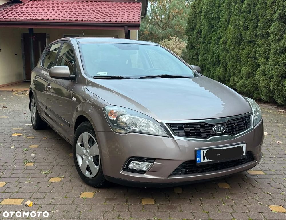 Kia Ceed - 20
