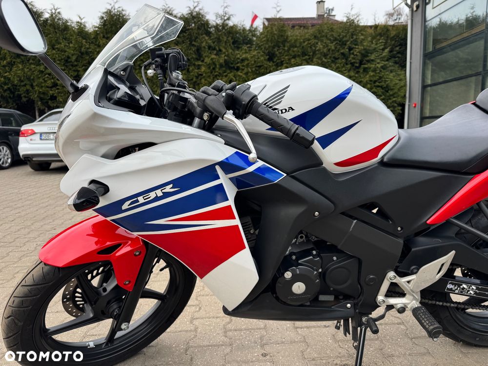 Honda CBR - 11