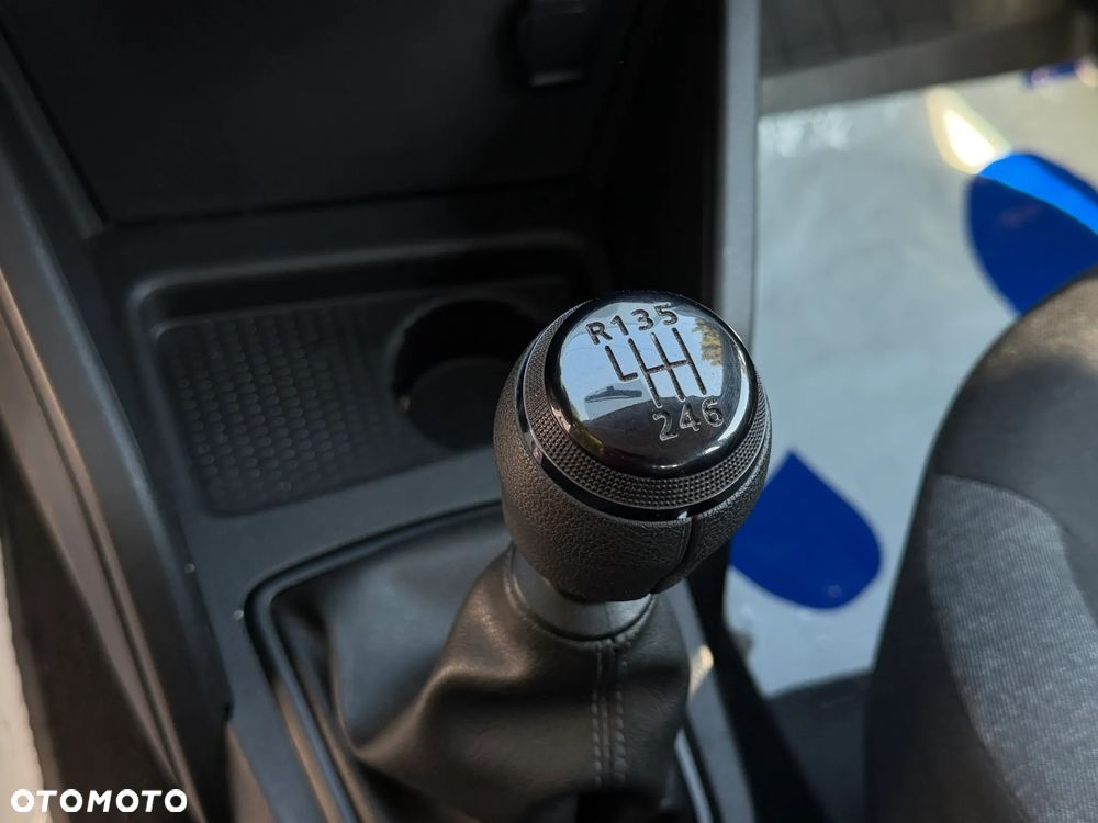 Dacia Duster 1.0 TCe Essential - 23