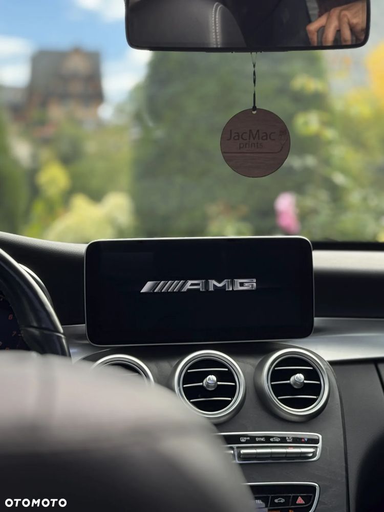 Mercedes-Benz Klasa C 300 4Matic 9G-TRONIC AMG Line - 16