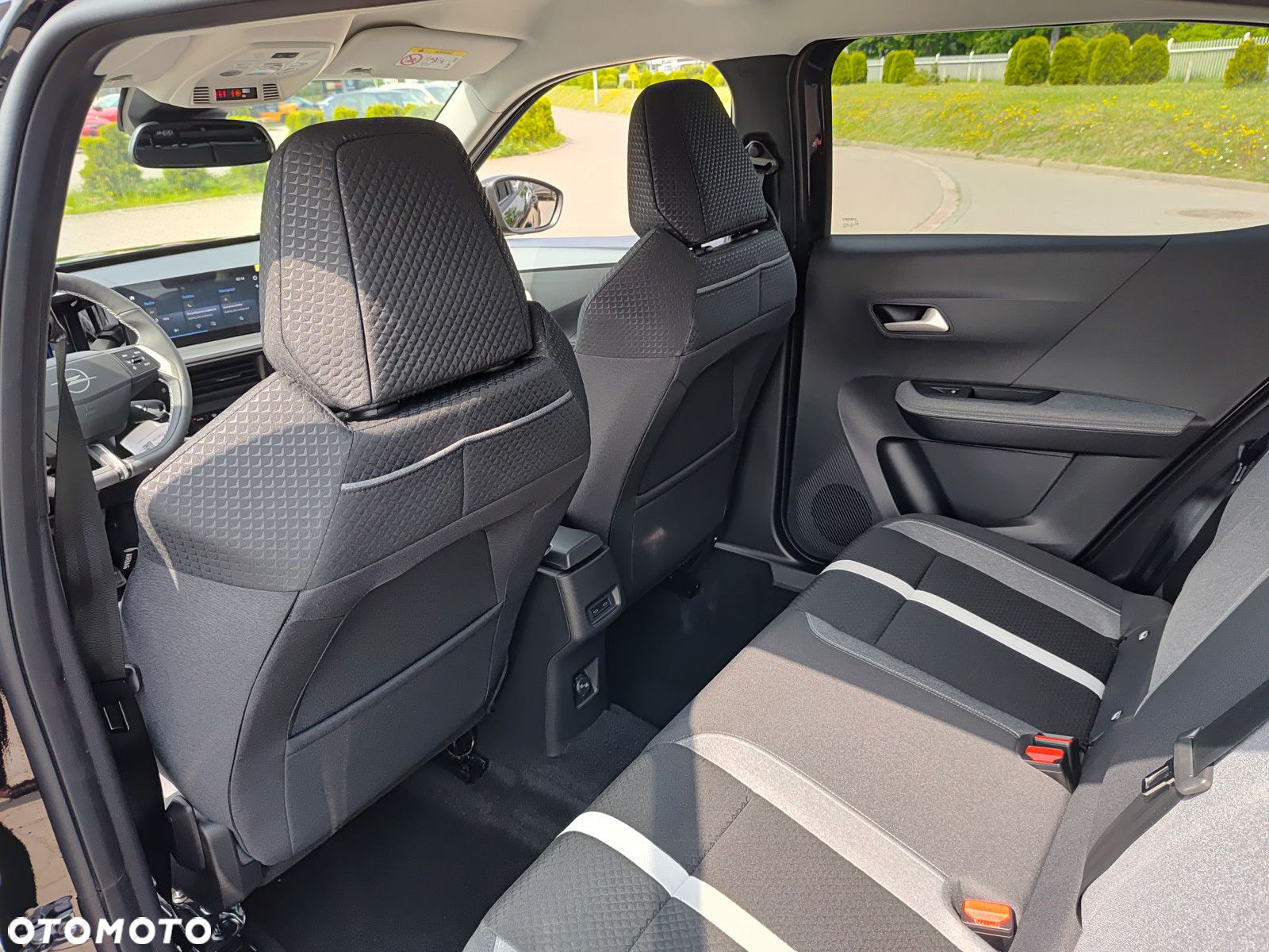 Opel Frontera 1.2 T mHEV GS eDTC6 - 23