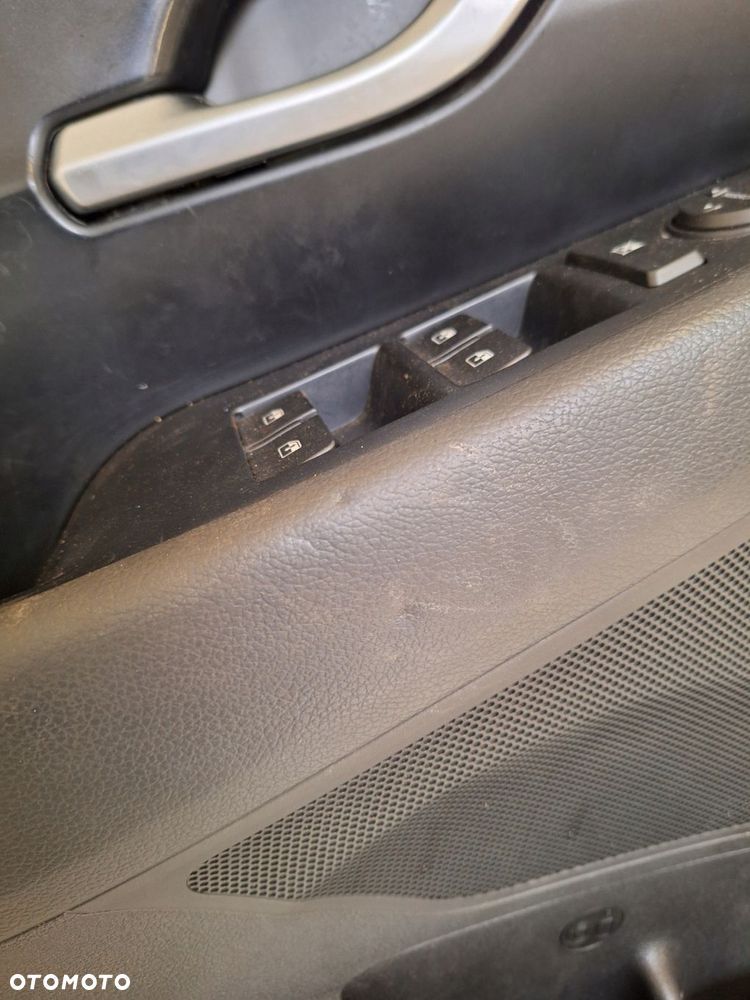hyundai i30 iii tapicerka drzwi lewy przód europa + panel szyb - 2