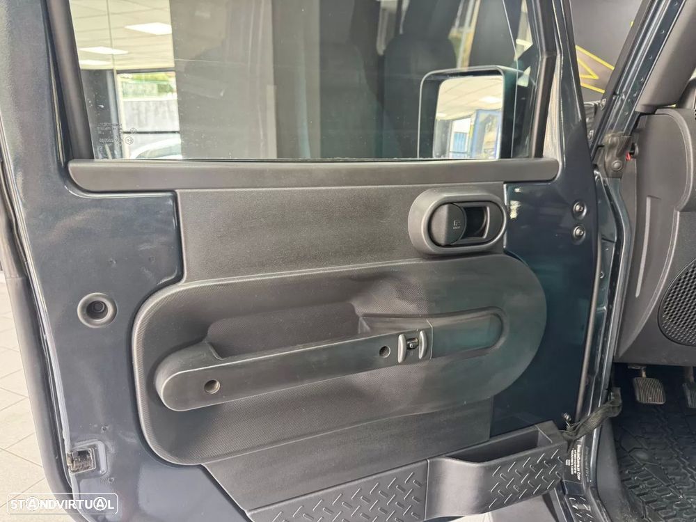 Jeep Wrangler Unlimited 2.8 CRD MTX Rubicon - 16