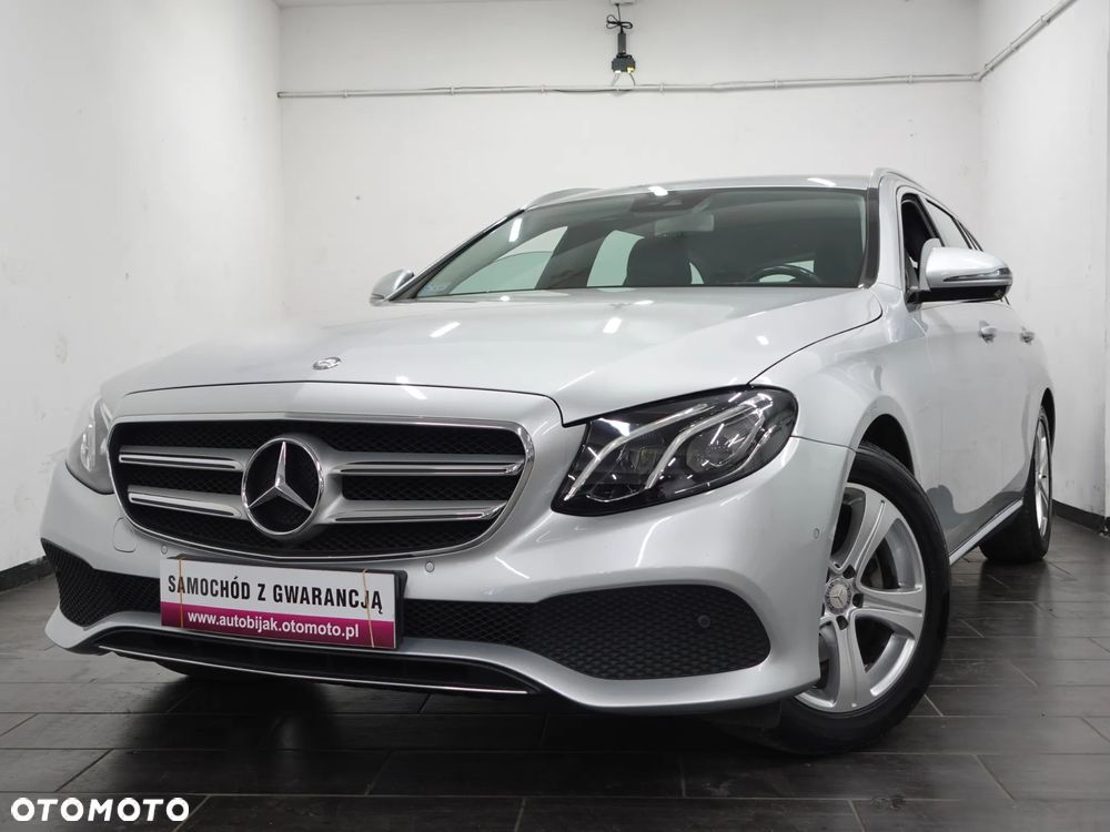 Mercedes-Benz Klasa E 220 d T 9G-TRONIC - 16