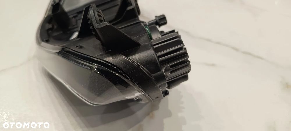 DUCATI PANIGALE V4 REFLEKTOR LAMPA PRZÓD LED - 18