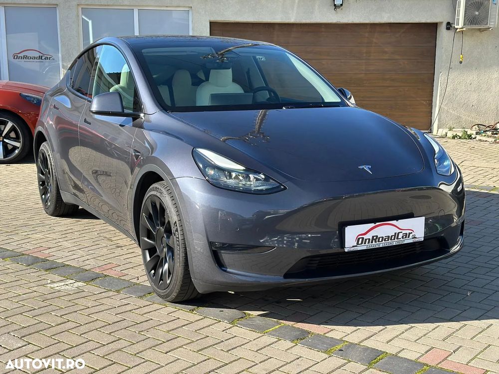 Tesla Model Y - 2