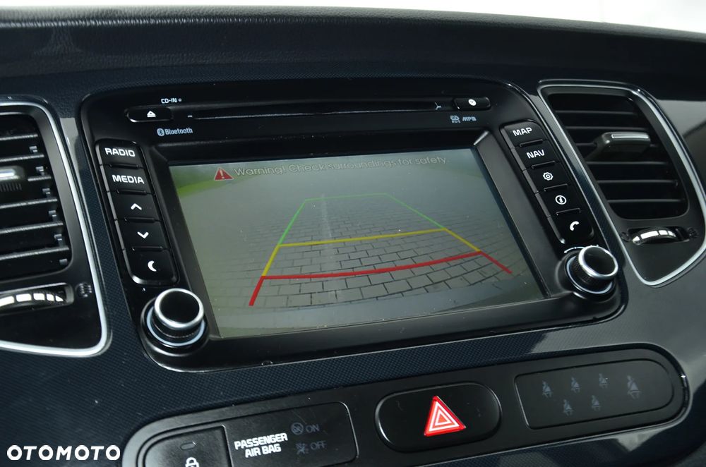 Kia Carens 1.7 CRDi L 7os - 26