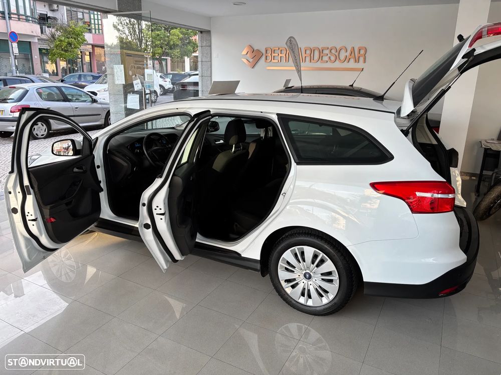 Ford Focus SW 1.0 SCTi Trend - 4