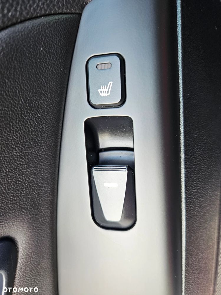 Hyundai ix35 1.6 GDI Premium 2WD - 21