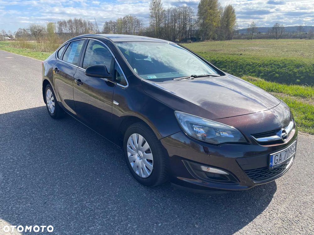 Opel Astra 1.6 Executive - 3