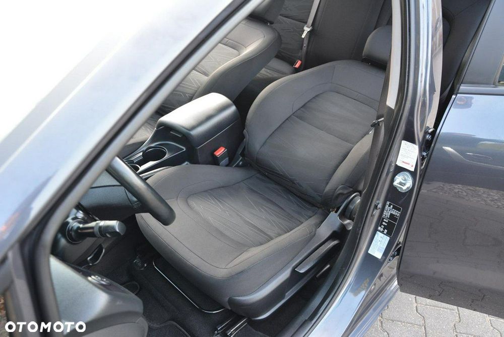 Kia Ceed 1.4 CVVT Attract - 21