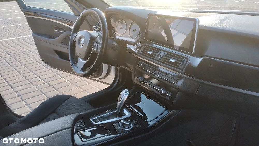 BMW Seria 5 520d - 11