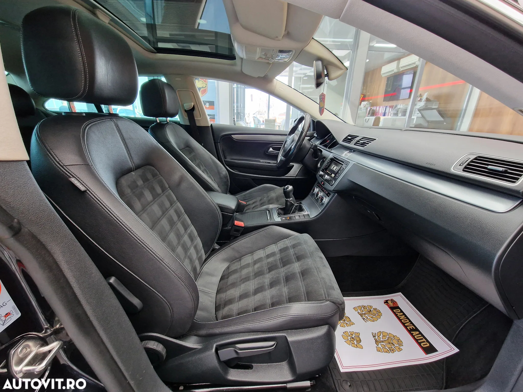 Volkswagen Passat CC 2.0 TDI BlueMotion Technology - 14