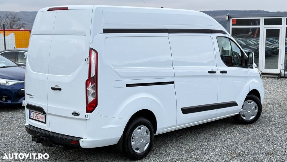 Ford Transit Custom - 13