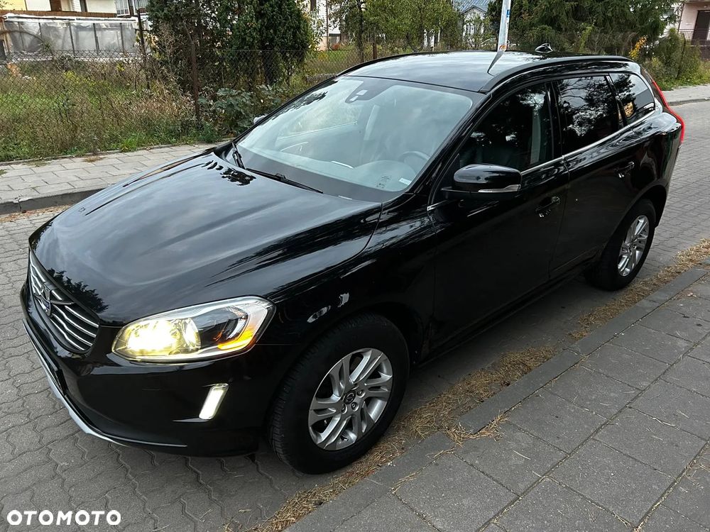 Volvo XC 60 D4 Drive-E Momentum - 3