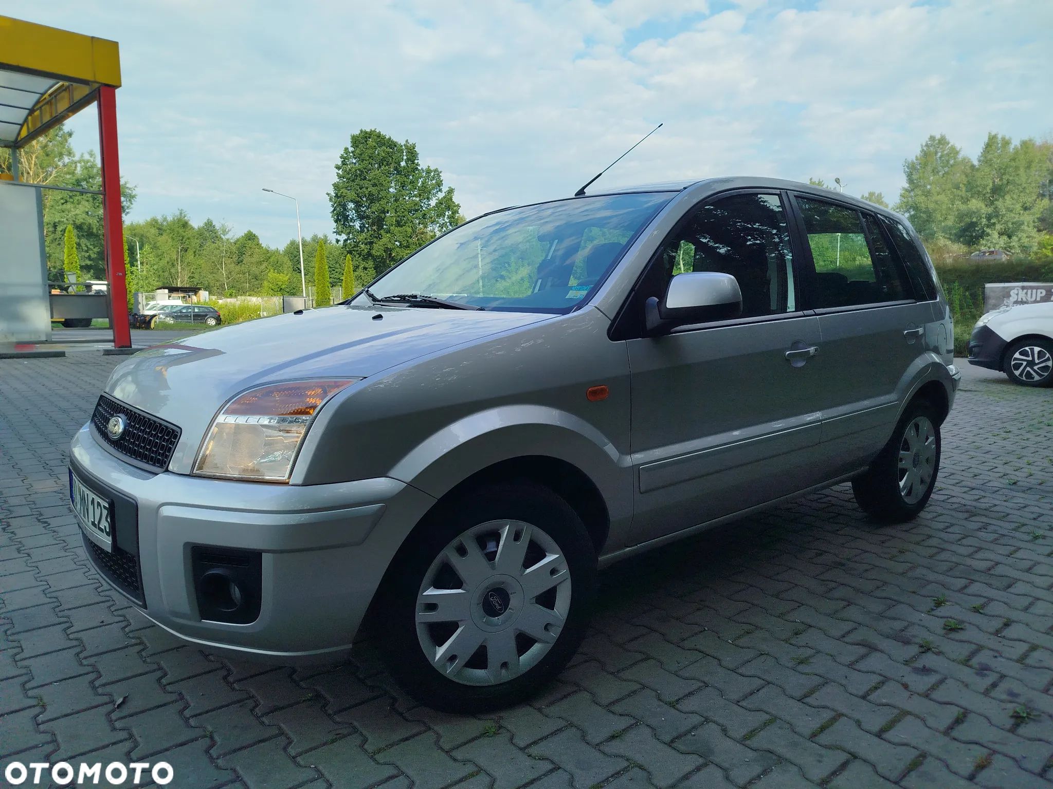 Ford Fusion 1.6 Elegance - 1