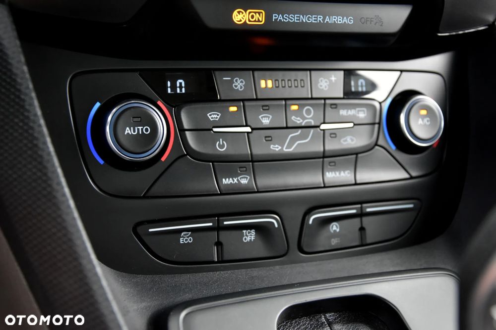 Ford Tourneo Connect 1.5 EcoBlue Start-Stop Titanium - 35