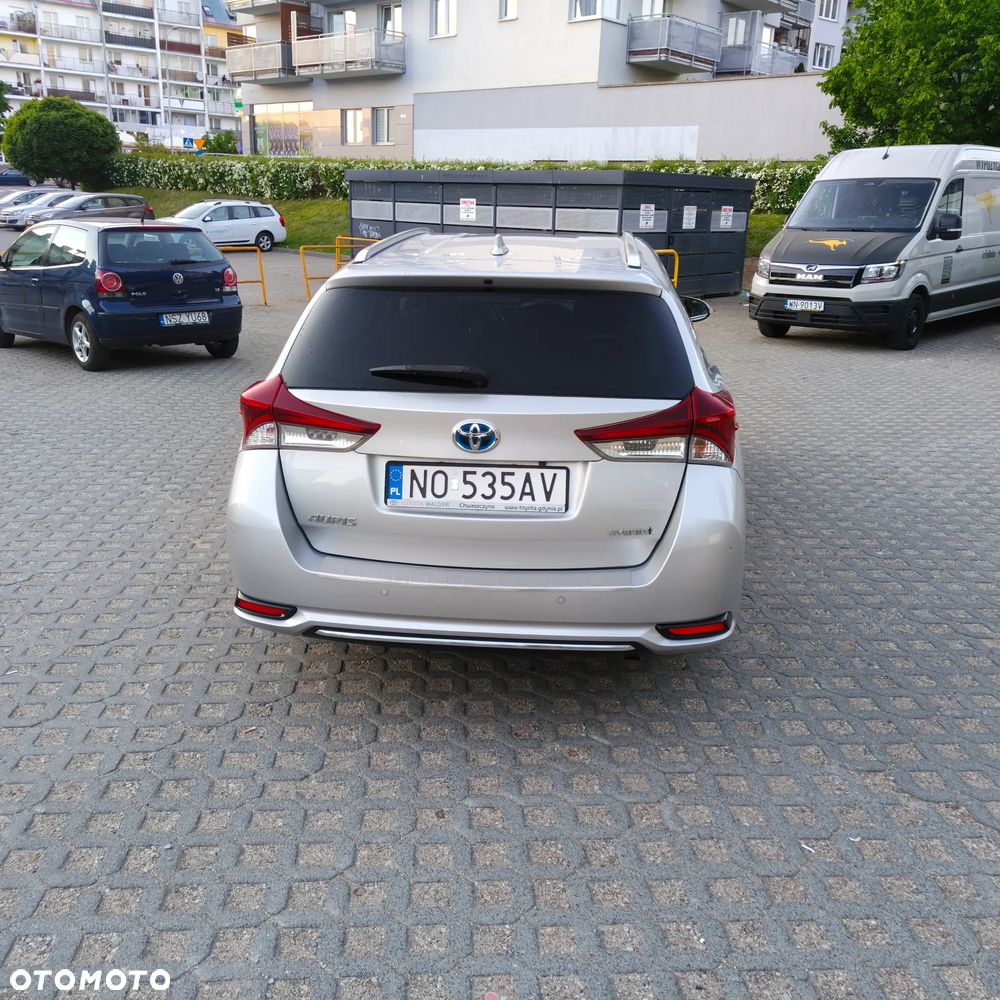 Toyota Auris Hybrid 135 Prestige - 30