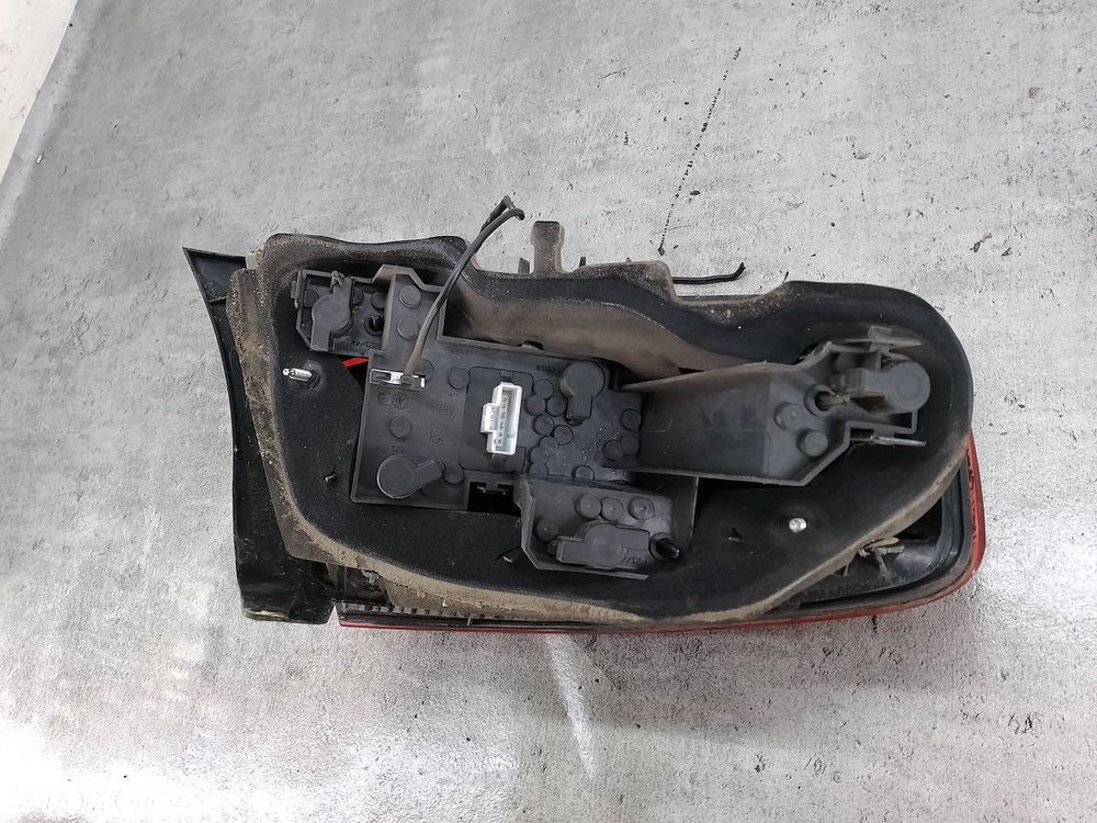 LAMPA TYLNA PRAWA PEUGEOT 407 9687123980 SEDAN - 5