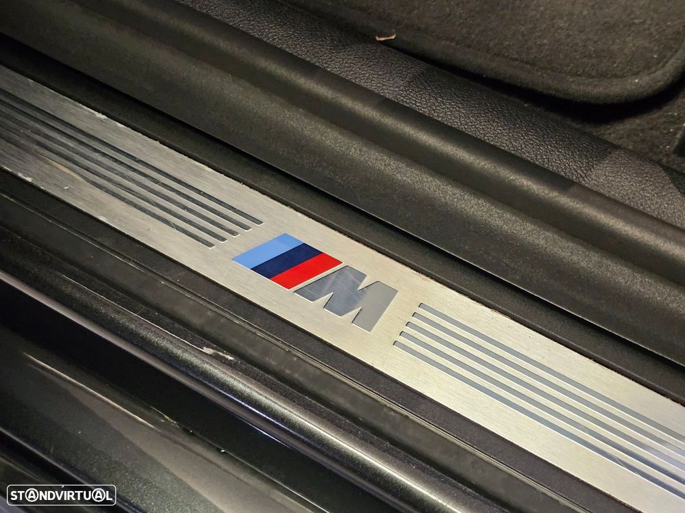 BMW 530 e Pack Desportivo M - 24