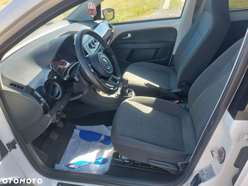 Volkswagen up! 1.0 street EU6 - 14