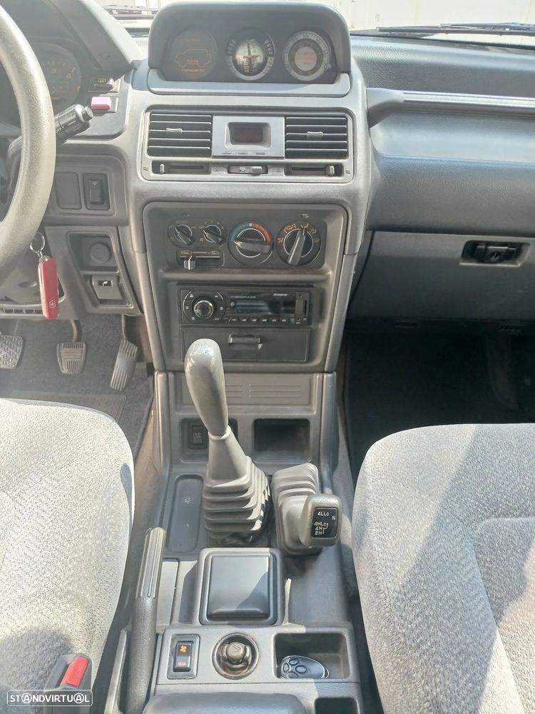 Mitsubishi Pajero 2.8 TD GLS Longo - 16