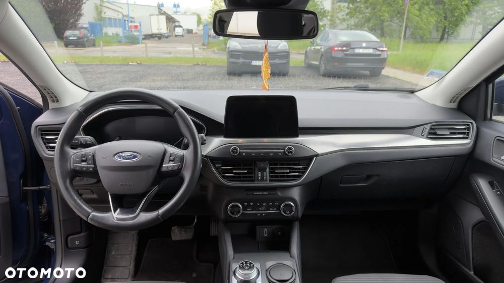 Ford Focus - 8