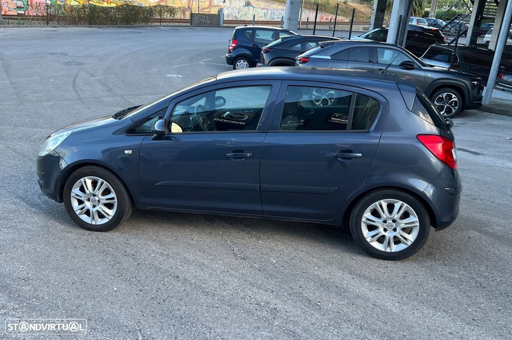 Opel Corsa 1.2 Cosmo - 5
