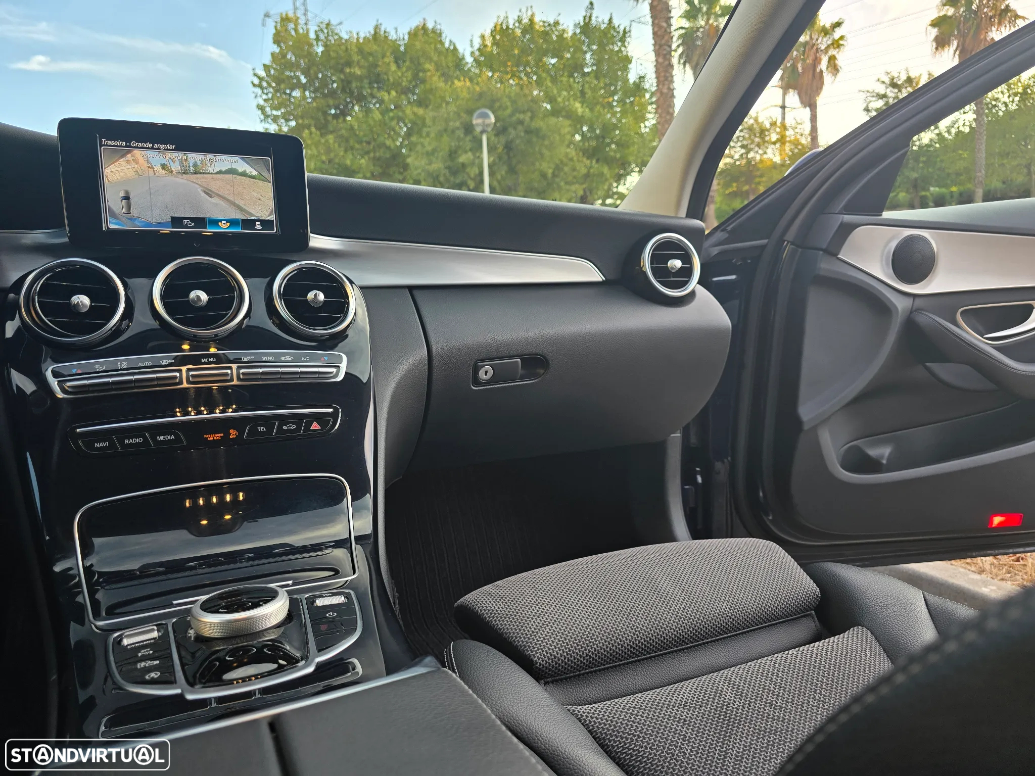 Mercedes-Benz C 200 - 19