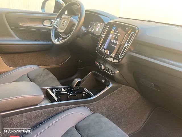Volvo XC 40 T5 Recharge DKG Ultimate Dark - 38