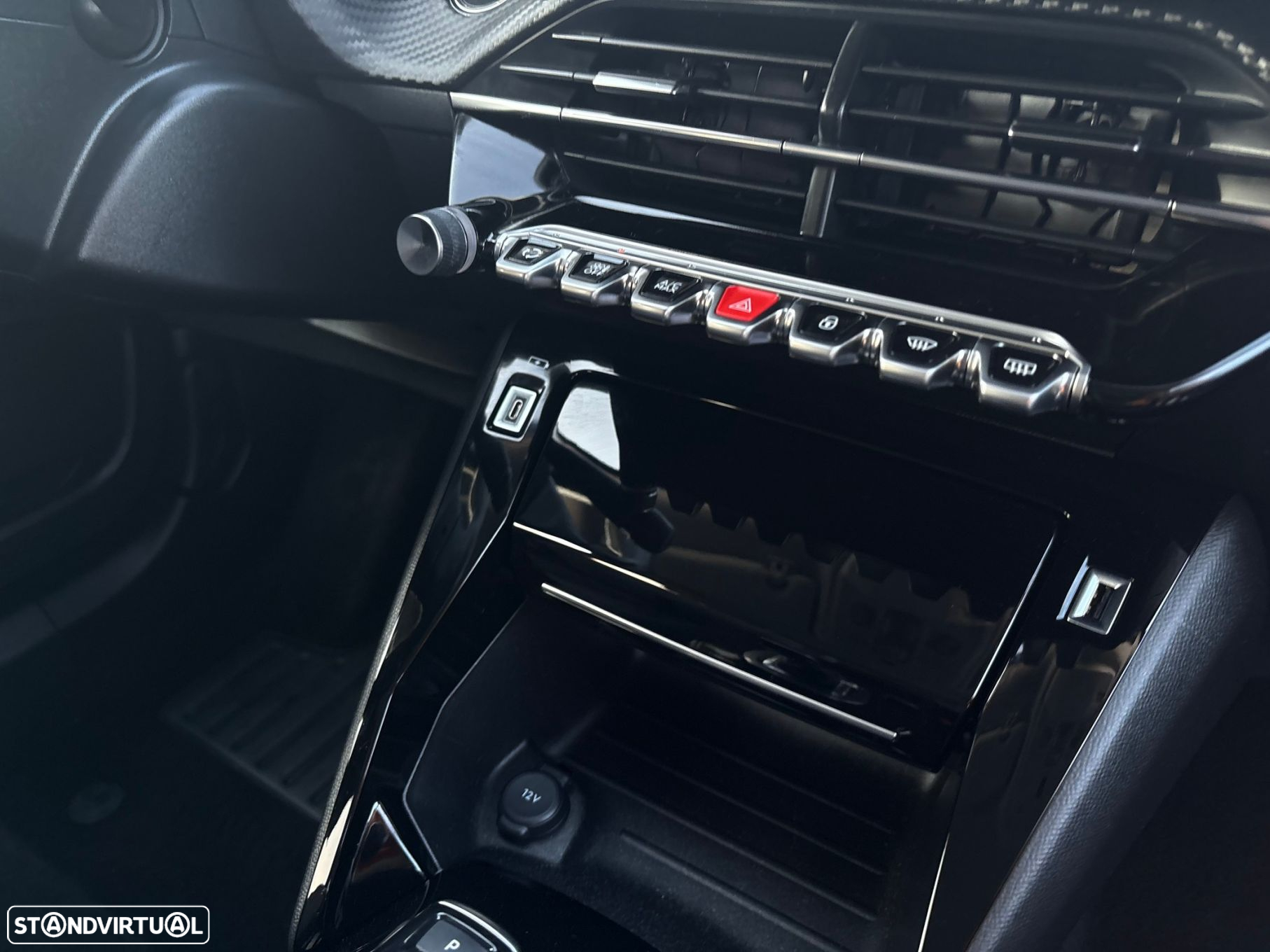 Peugeot e-2008 50 kWh Allure Pack - 25