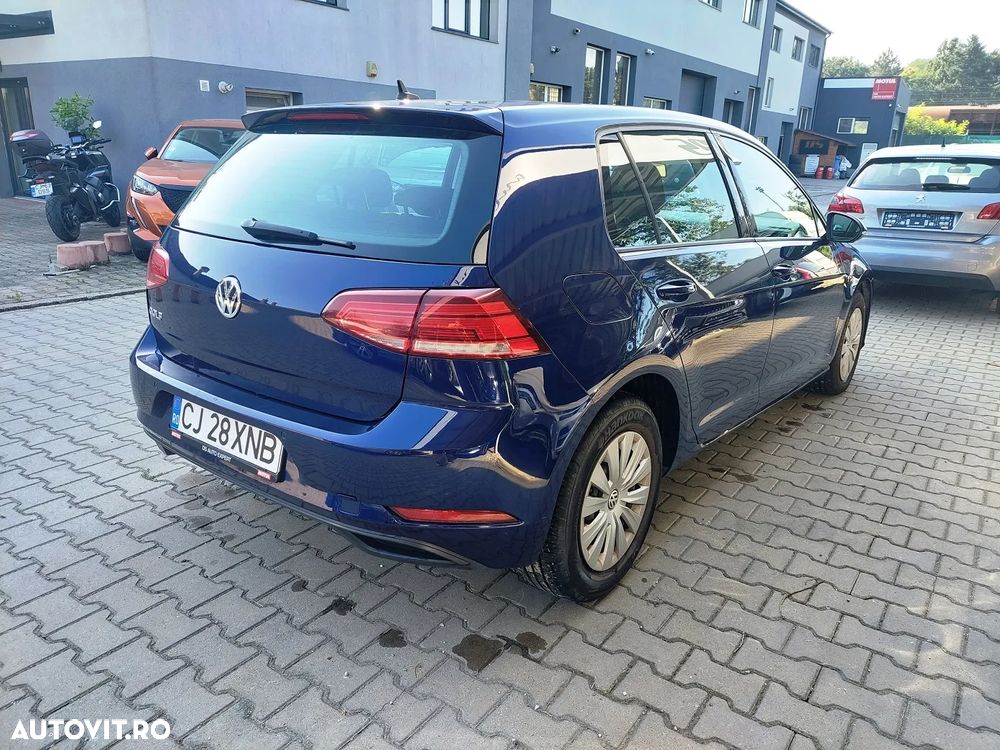 Volkswagen Golf 1.6 TDI Trendline - 5