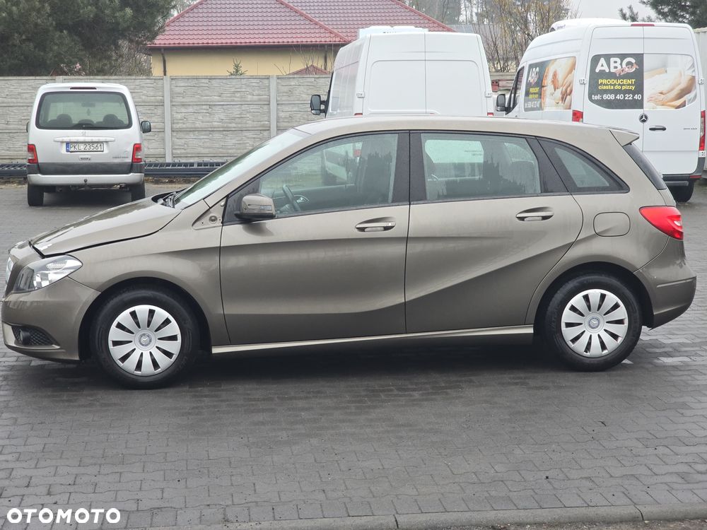 Mercedes-Benz Klasa B 180 d BlueEFFICIENCY Edition Style - 5