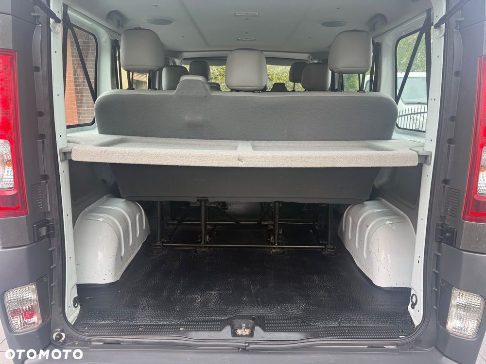 Opel Vivaro - 19