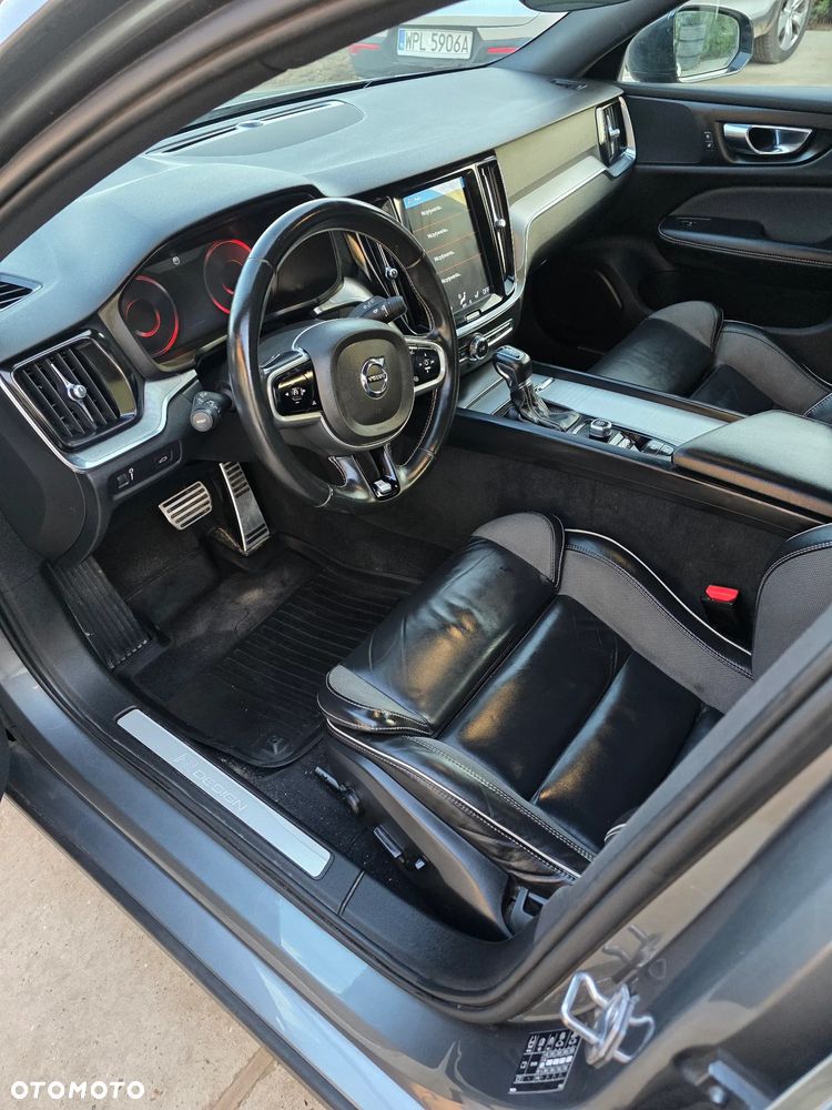 Volvo V60 D4 R-Design - 5