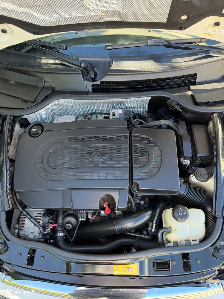 MINI Clubman Cooper D - 8