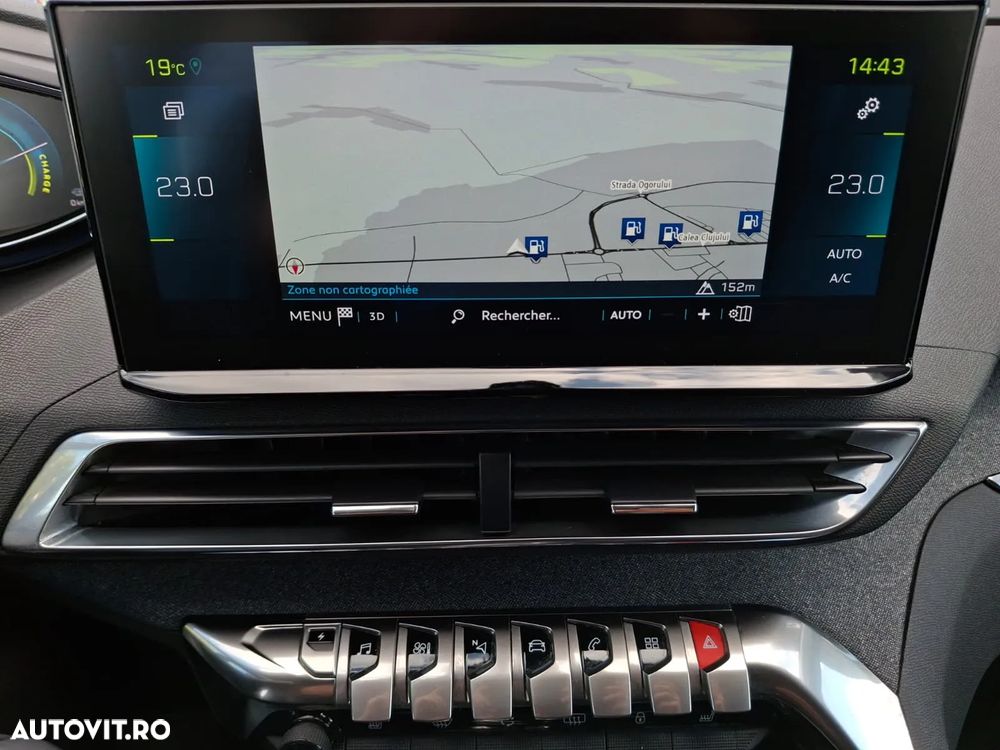 Peugeot 3008 PHEV 225 EAT8 Allure Pack - 18